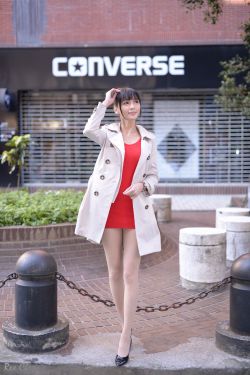 笑攻震武林